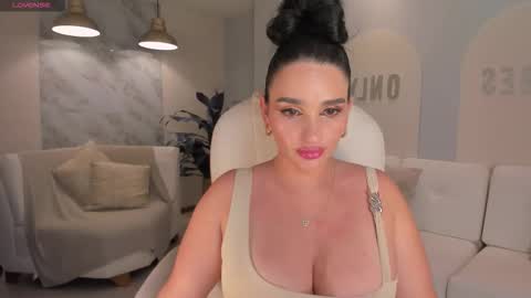 Nova online show from December 2, 2025, 8:59 pm