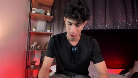 Nova online show from November 16, 2025, 7:41 pm