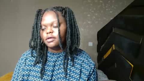 Snapshot of novi_drip chatting on November 3, 2025, 12:17 pm Novi online show from November 3, 2025, 12:17 pm