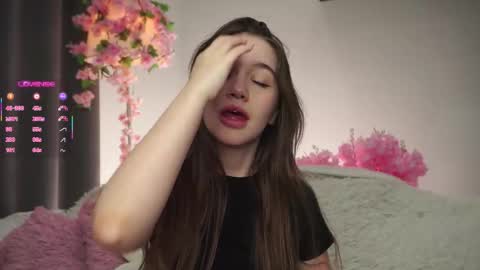 Dina online show from November 18, 2025, 1:22 am