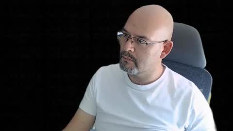 Snapshot of nuevoshowgranlattino chatting on April 25, 2026, 4:37 pm nuevoshowgranlattino online show from April 25, 2026, 4:37 pm
