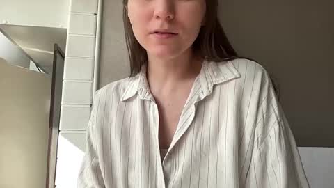 Ema online show from April 15, 2026, 1:07 pm