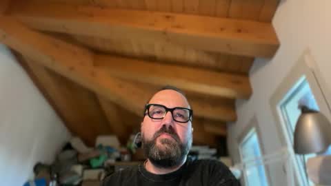 Nutelloso online show from May 4, 2026, 7:59 am