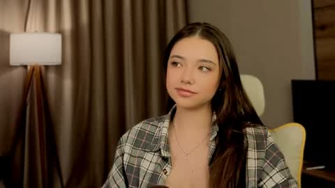 Rachel online show from June 5, 2026, 7:52 pm