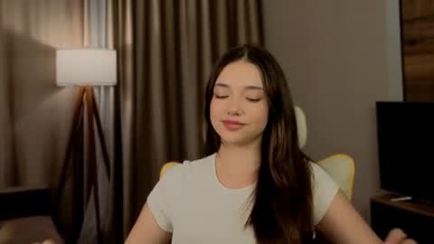 Rachel online show from June 12, 2026, 7:24 pm