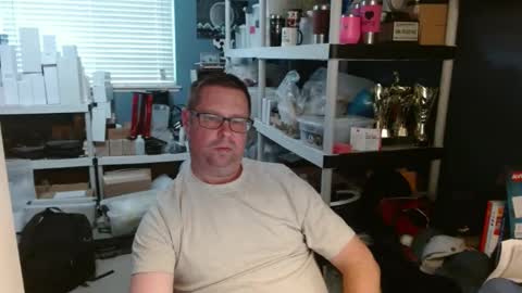 nuttyprof online show from September 30, 2025, 11:43 pm