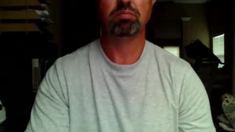 nvrenuff1979 online show from September 26, 2025, 11:36 am