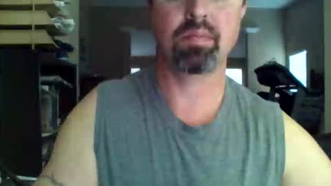 Snapshot of nvrenuff1979 chatting on February 8, 2026, 1:36 pm nvrenuff1979 online show from February 8, 2026, 1:36 pm