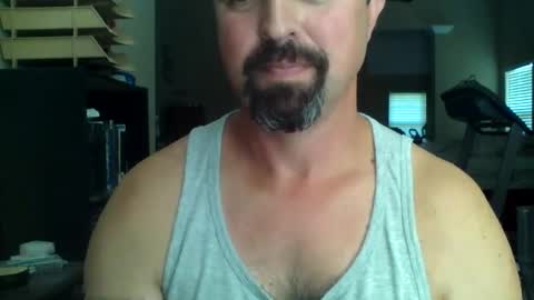 Snapshot of nvrenuff1979 chatting on June 18, 2026, 12:31 pm nvrenuff1979 online show from June 18, 2026, 12:31 pm