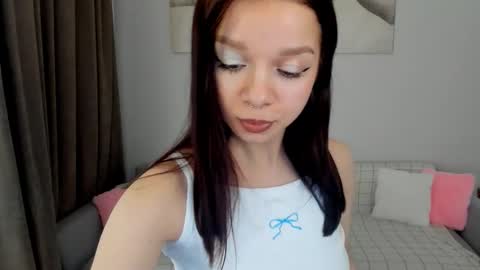 nya_babe online show from March 1, 2026, 8:05 am