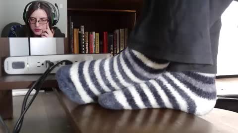 Nyctophilic online show from February 13, 2026, 6:48 pm