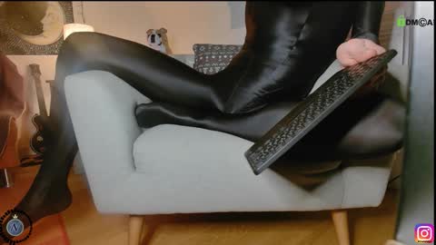 Nyl0nnickb0y online show from September 28, 2025, 7:30 pm