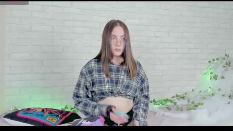 Kat online show from October 11, 2025, 3:10 pm