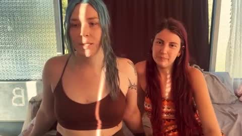 Creamy Grapefruit online show from October 3, 2025, 6:43 am