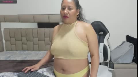 nyomi browm online show from March 5, 2025, 5:50 am