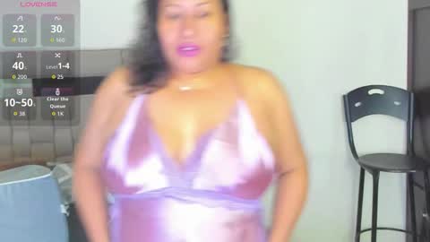nyomi browm online show from November 27, 2025, 10:39 am
