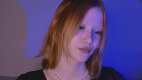 nyra_thira online show from November 7, 2025, 5:13 pm