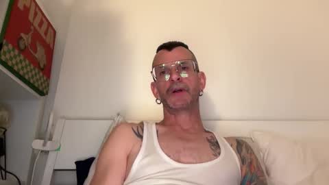 Snapshot of o_johnny_deep_o chatting on February 14, 2026, 4:59 pm Jonathan Deep online show from February 14, 2026, 4:59 pm