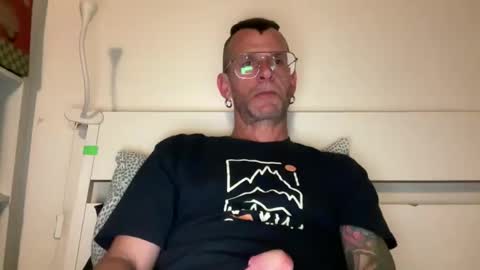 Jonathan Deep online show from April 8, 2026, 11:59 pm