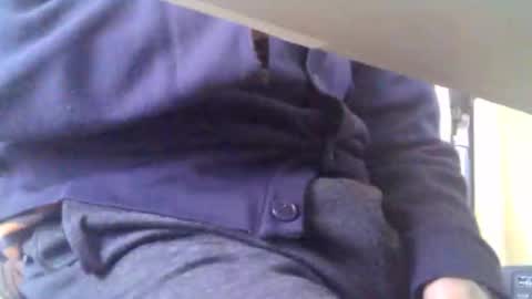 obahiro823844 online show from May 6, 2026, 2:19 am