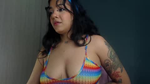 Snapshot of obeyval chatting on October 15, 2025, 2:01 am Vale online show from October 15, 2025, 2:01 am