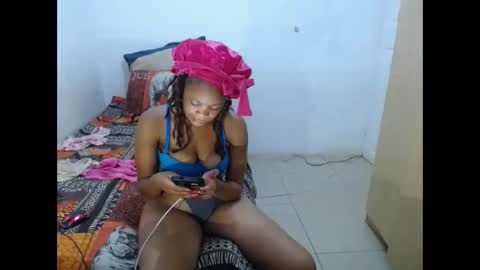 Snapshot of obsessedmimi chatting on February 22, 2026, 10:08 pm obsessedmimi online show from February 22, 2026, 10:08 pm