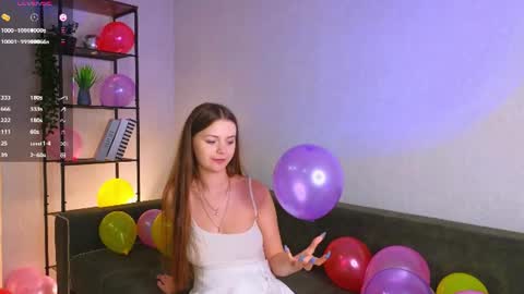 Bella online show from July 16, 2026, 10:49 pm