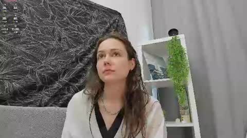 Snapshot of obsidiva chatting on June 10, 2026, 1:54 pm Elis online show from June 10, 2026, 1:54 pm