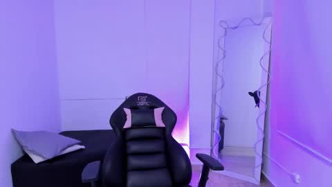 ocean_tay online show from March 11, 2025, 11:33 am