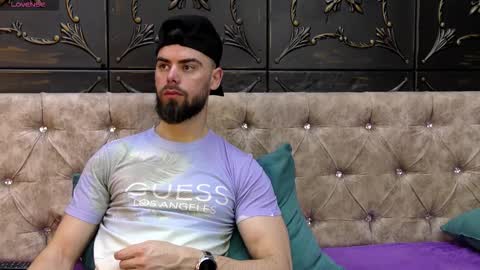 Snapshot of oceanheat chatting on November 29, 2025, 10:02 pm OceanHeart online show from November 29, 2025, 10:02 pm