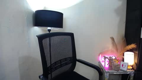 Kyla online show from September 28, 2025, 12:49 am