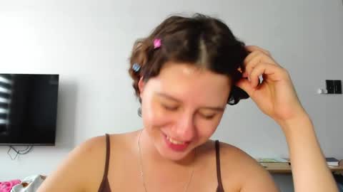 Evie online show from April 11, 2026, 7:45 am