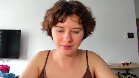 Evie online show from April 13, 2026, 5:46 am