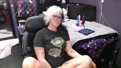 Oddy With A Body online show from February 13, 2026, 6:42 am