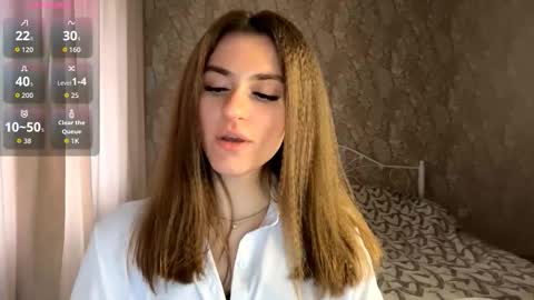 Mia online show from December 23, 2025, 9:07 am