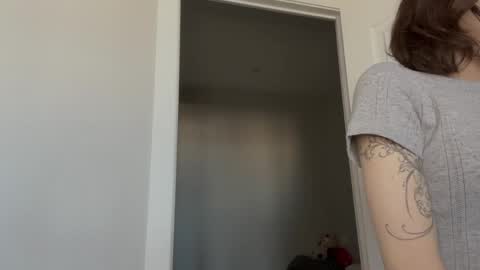 Thea online show from April 16, 2026, 4:35 am