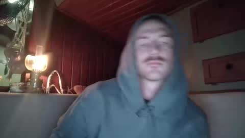 Boatiie online show from November 4, 2025, 8:52 pm