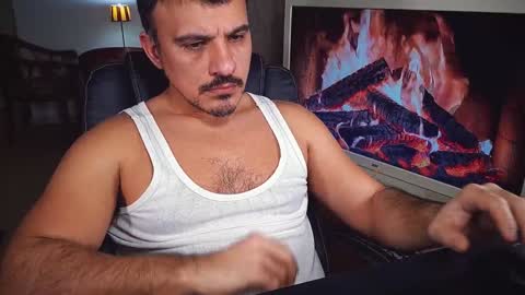 officeman7 online show from January 8, 2025, 5:26 pm