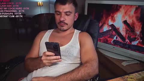 officeman7 online show from March 6, 2025, 5:33 pm