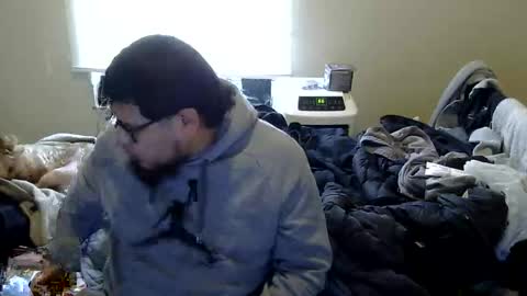 oscar flores online show from December 3, 2025, 2:15 pm