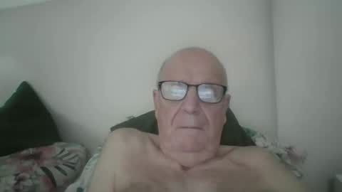 oggi95 online show from October 15, 2025, 1:44 pm