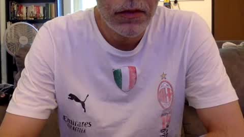 oggs48 online show from July 8, 2026, 4:33 pm
