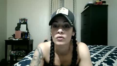 Lit en Cama online show from December 21, 2025, 6:42 am