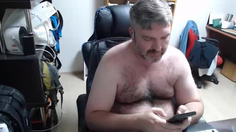 Woman message me men do not make demands and dont ask for pm only ladies. online show from December 29, 2024, 5:44 pm