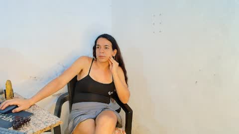 LU online show from April 27, 2026, 1:14 am