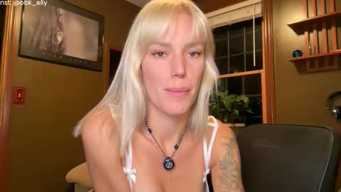 Snapshot of ohbabykelly chatting on October 23, 2025, 1:05 am Kelly online show from October 23, 2025, 1:05 am