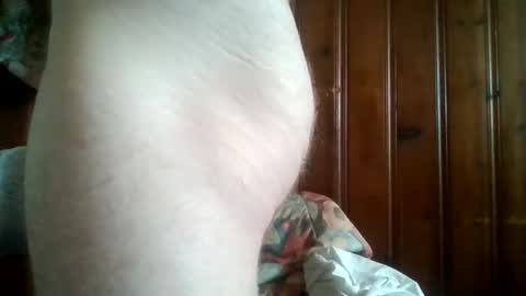 ohboywelli online show from April 3, 2026, 4:49 pm
