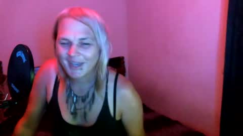 ohellesbells online show from June 24, 2026, 6:01 am