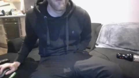 TheDee online show from December 15, 2024, 8:04 pm