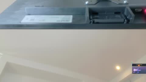 Lyz  online show from March 23, 2026, 3:49 pm